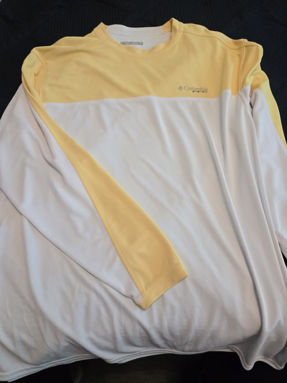Columbia Two-Tone Yellow and White Long Sleeve Shirt